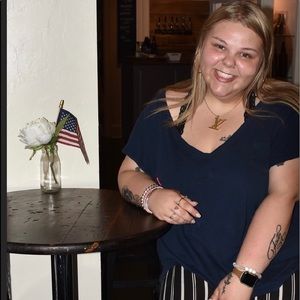 Meet your Posher, Madison